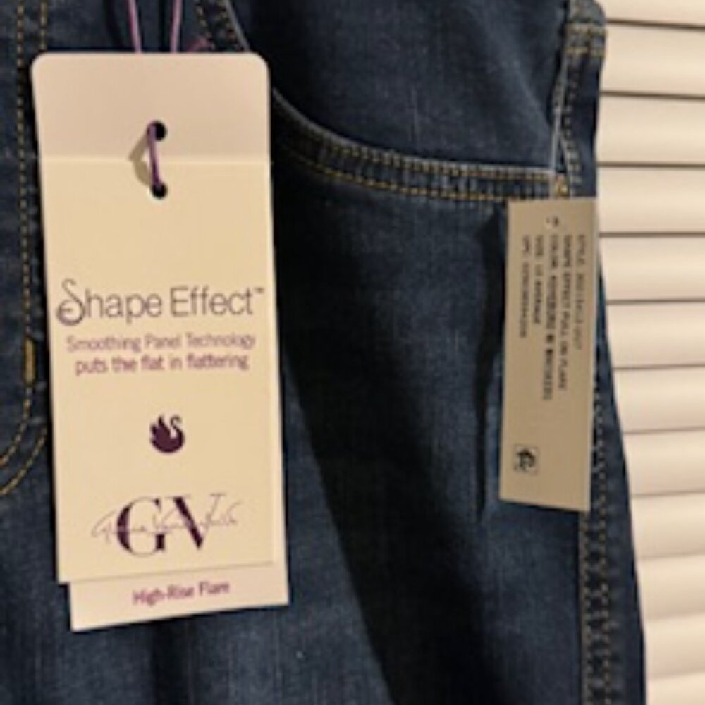 Gloria Vanderbilt Women’s Size 10 Blue Jeans - Picture 3 of 9